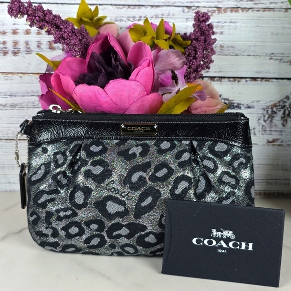 VINTAGE COACH WRISTLET BAG METALLIC SILVER BLACK ANIMAL PRINT LEOPARD WALLET GUC - Picture 1 of 13